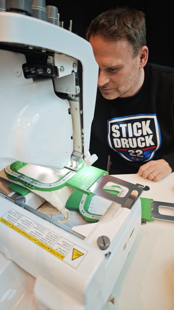 Neu bei Wiener Stickerei: UV Druck und Produktpersonalisierung