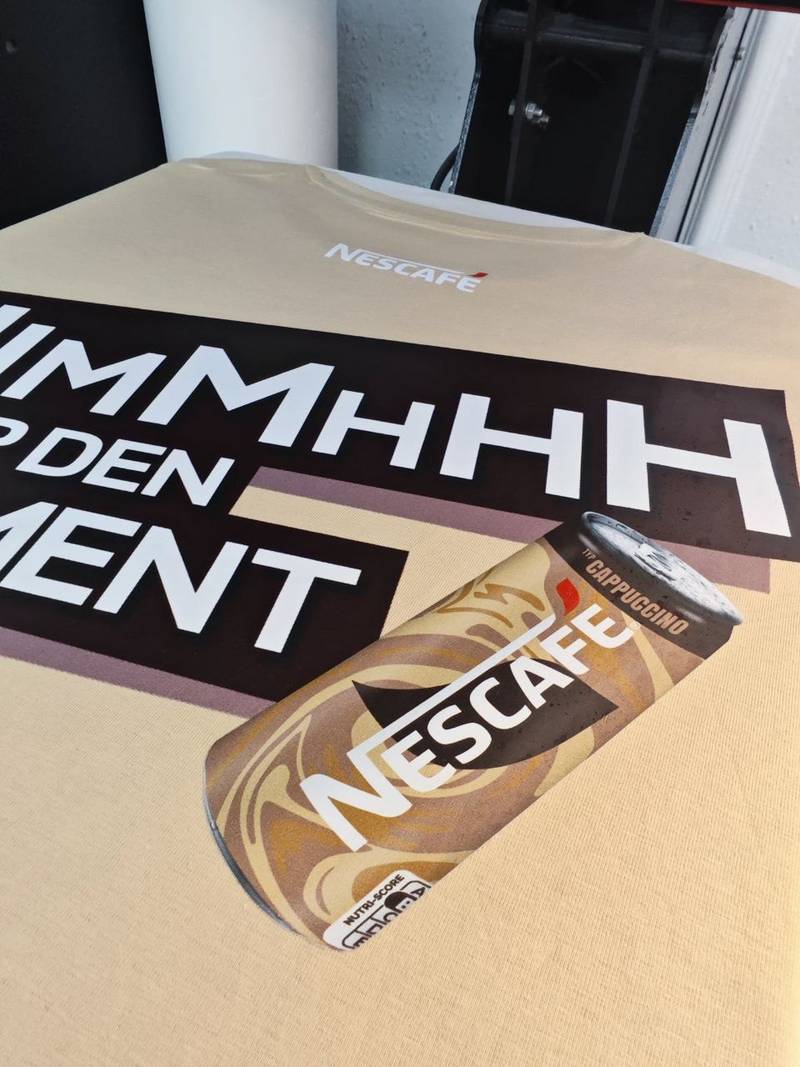 Nescafé Promotion T-Shirt, DTF-Druck Werbetextilien Wien