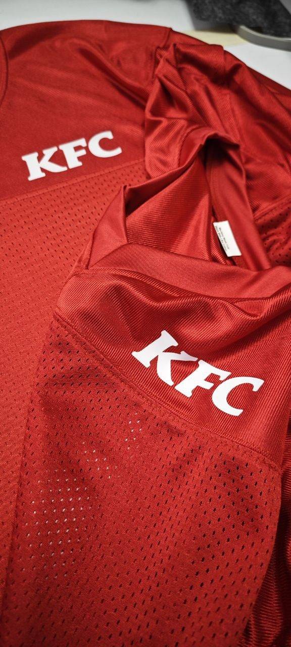 Sportbekleidung Druck Wien, KFC Trikots mit Logodruck