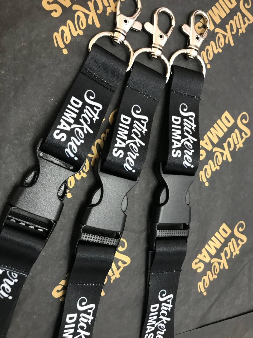 Bedruckte Lanyards, Stickerei DIMAS Schlüsselbänder Wien