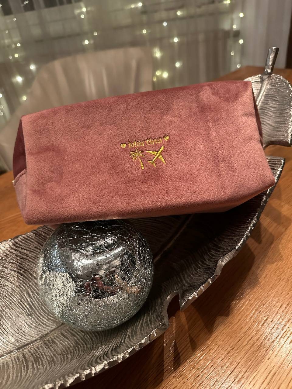 Personalisierte Kosmetiktasche mit Name Martina bestickt, Geschenkstickerei Wien