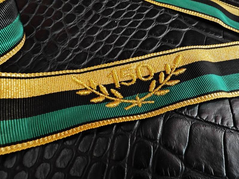 Gesticktes Medaillenband, Goldene Jubiläumsstickerei 150 Jahre