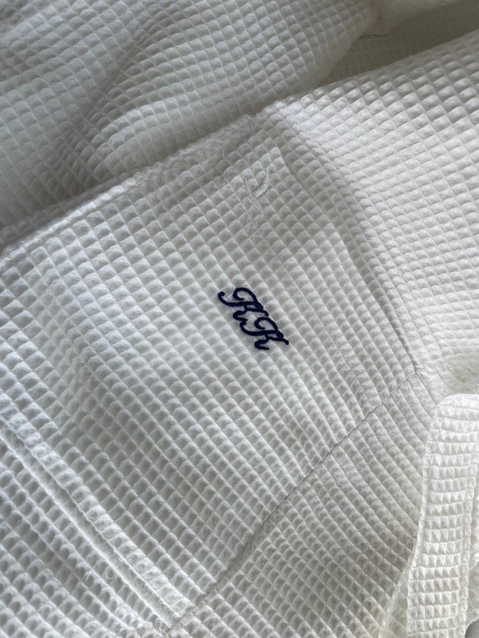 Bademantel mit gesticktem Monogramm, Bademantel besticken Wien