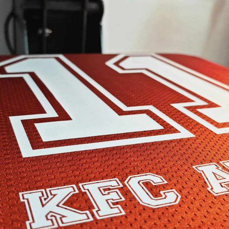 Rückendruck Sporttrikot, Nummer und Name bedruckt